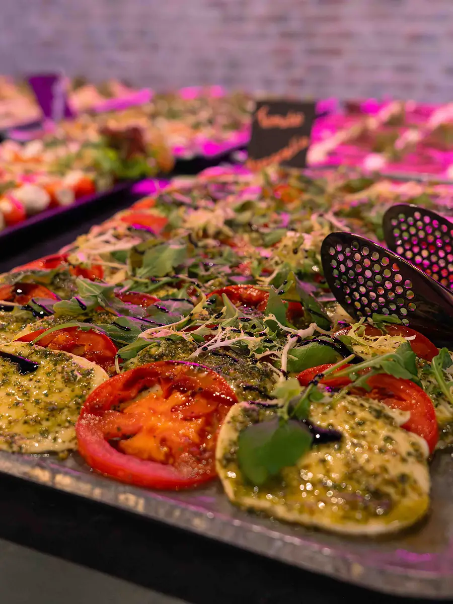 Bowl & Dinner – Buffet bei Bowling 2000